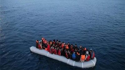 مصرع وفقدان 4 أشخاص إثر انقلاب زورق في نهر حدودي بين المكسيك وأمريكا