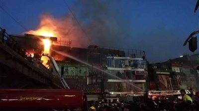 تصاعد ألسنة اللهب بحريق الموسكي