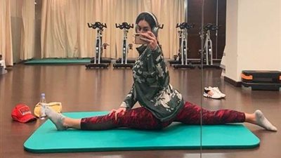 صورة.. ياسمين صبري تمارس تمارين شاقة في 