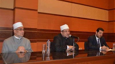 وزير الأوقاف للأئمة الأكاديمية: يجب التفرقة بين فقه الدولة وفقه الجماعة