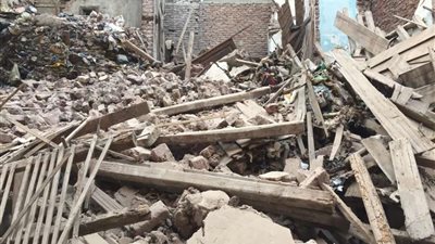 انهيار أجزاء أحد العقارات بالدقهلية دون إصابات