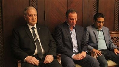 الخطيب يقدم واجب العزاء في نور كمال