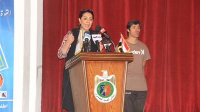 وفاء عامر تحتفل بتوقيع السيرة الذاتية للراحل مازن السماحى |صور