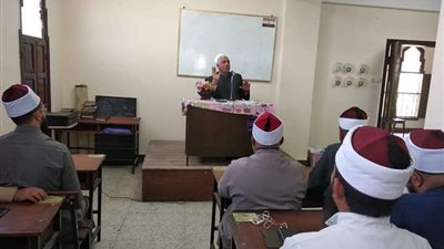 أوقاف المنيا تجتمع بالمفتشين ورؤساء الاقسام لمتابعة جميع الادارات بالمراكز