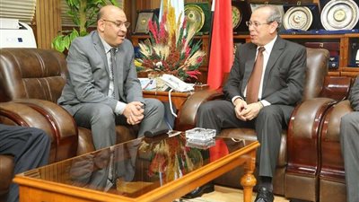 بروتكول تعاون بين الأوقاف ومحافظ كفر الشيخ لاستغلال الأراضي المتنازع عليها