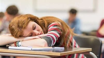 يمنعك من العمل.. تعرف علي طرق تخلصك من كثرة النوم