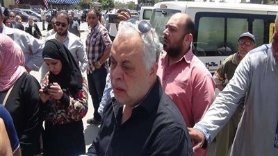 غياب الفنانين عن حضور جنازة محسنة توفيق بالسيدة نفسية |صور