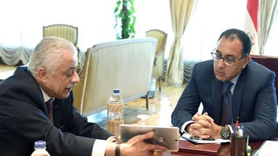 رئيس الوزراء يبحث مع طارق شوقي الاستعدادات لامتحان الصف الأول الثانوي