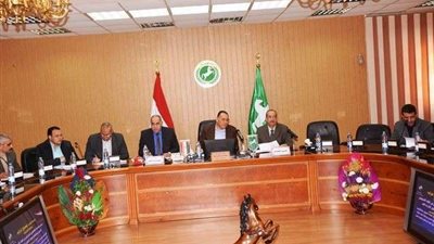 انتظام سير عملية توريد الأقماح لصوامع وشون الشرقية