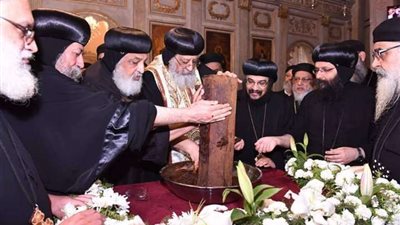 الباباتواضروس الثاني يطيب  رفات الشهيد مارمرقس الرسول