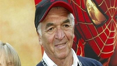 وفاة المؤلف الأمريكي ‫ألفين سارجنت‬‎ بولاية واشنطن