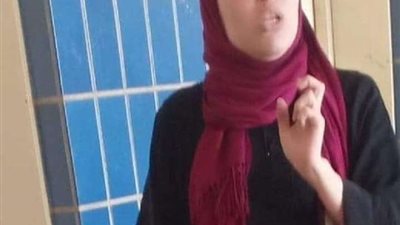 حبس سيدة بالسويس نصبت علي 50 شخص تحت مزاعم تسفيرهم لأداء العمرة