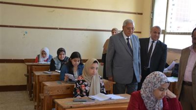 شاروبيم يتفقد لجان امتحانات الشهادة الإعدادية بالدقهلية