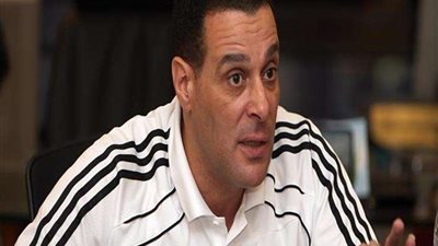 عصام عبد الفتاح يشيد بأداء حكم مباراة الأهلي وسموحة