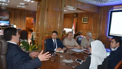 محافظ القليوبية يناقش أوجه التعاون مع الهيئة العربية للتصنيع