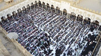 بالصور.. إفطار جماعي في الجامع الأزهر بمناسبة الذكرى 1079 لإنشائه