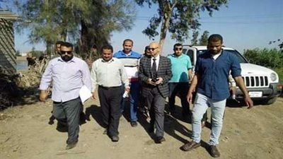 وكيل صحة الشرقية يطارد مصانع بير السلم حفاظا على صحة المواطنين