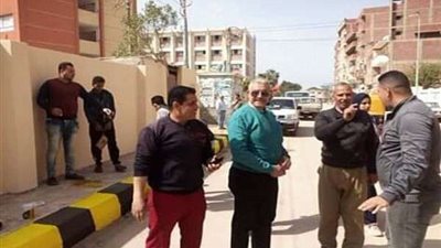 رئيس مركز الحسينية يقود حملة إشغالات كبرى لرفع الباعة الجائلين