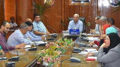 محافظ السويس يتابع استعدادات المحافظة لأستقبال كأس الأمم الإفريقية