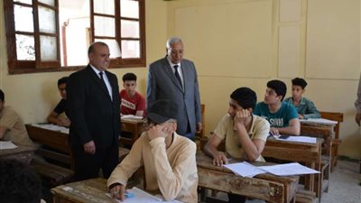 إلغاء تكليف رئيس لجنة امتحانات بسبب الغش في الدقهلية