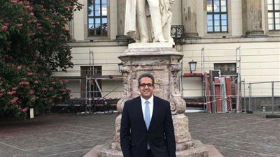 خالد العناني يُلقي محاضرة عن الاكتشافات الأثرية بجامعة هومبولدت الألمانية