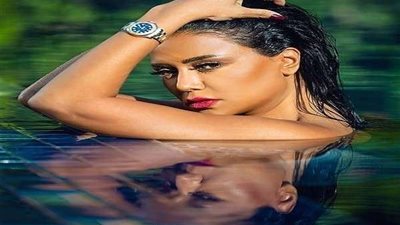 بعد سؤالها عن طليقها.. رانيا يوسف تهدد بالانسحاب من