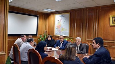 محافظ القليوبية يوقع بروتوكول تعاون لتطوير عدد من الخدمات بالمحافظة