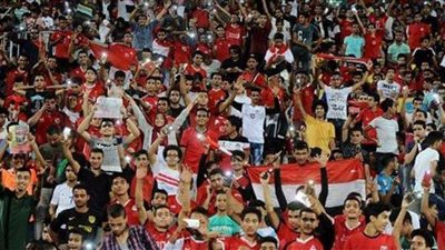 القهاوي بديل للمدرجات.. تذاكر الدرجة الثالثة تطحن المشجع الحقيقي