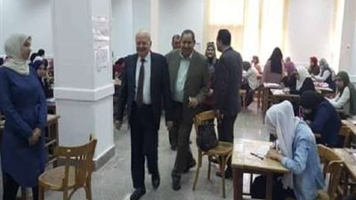 رئيس جامعة الزقازيق: تراجع حالات الغش لتعدد نماذج الامتحانات