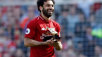 أجويرو يصدم ميسي ويسعد محمد صلاح للفوز بالكرة الذهبية