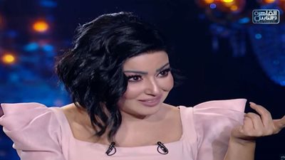 شاهد..بكاء الفنانة سمية الخشاب في نهاية لقاءها مع بسمة وهبه
