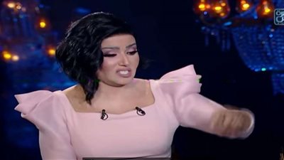 سمية الخشاب: 