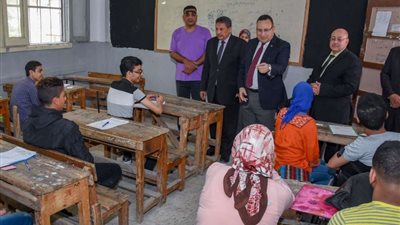 انسحاب المراقبين من احد لجان الامتحانات بالغربية بسبب تطاول الأهالي