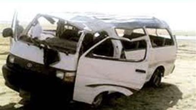 إصابة 5 أشخاص بحادث انقلاب سيارة أجرة بالدولى الساحلى