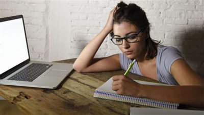 لطلاب الثانوية العامة..  احذر من المذاكرة في تلك الأوقات الرمضانية