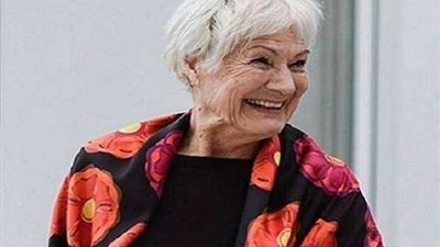 مفاجأة.. عجوز تحقق حلمها بعد عمر الـ 80!