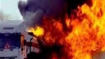 النيابة تحقق في واقعة اشتعال النيران بسيارة وقود بالبدرشين