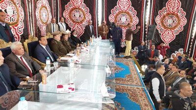 أمن القليوبية يجري الصلح بين عائلتين بالخصوص