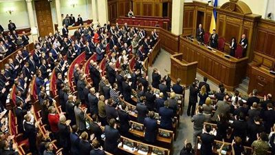 مُعلنة حل البرلمان.. أوكرانيا تؤكد على ضرورة إعادة الهدوء لشرق البلاد