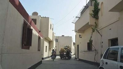 محافظ البحر الأحمر يتابع أعمال تطوير المناطق القديمة بالملاحة