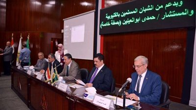 محافظ القليوبية يشارك في حفل تكريم خريجي المرحلة الثانية من مبادرة صنايعية