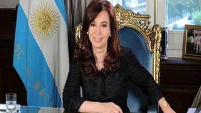 مثول رئيسة الأرجنتين للمحاكمة بتهم الفساد