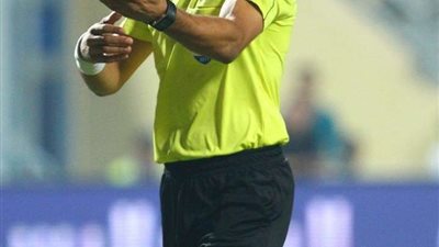 محمد معروف حكمًا لمباراة الأهلي والإسماعيلي بالدوري