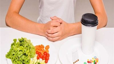 بالفيديو.. أهم الأطعمة التي تساعد على ترطيب الجسم في فصل الصيف