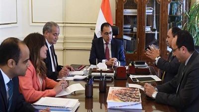 مجلس الوزراء يستعرض دور مراكز خدمات المستثمرين في تحسين مناخ الاستثمار