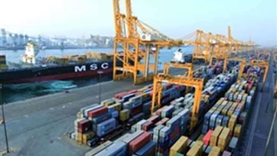 31 سفينة إجمالى الحركة بموانئ بورسعيد‎