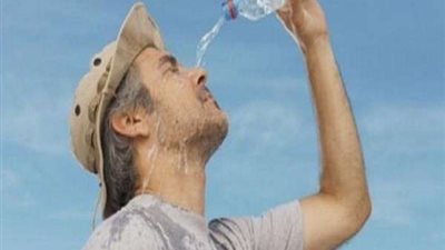 بعد تحذير الأرصاد.. 7 نصائح للحماية من ضربات الشمس فى الصيام