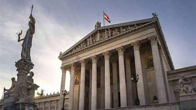 استقالة جميع وزراء حزب الحرية من الحكومة النمساوية