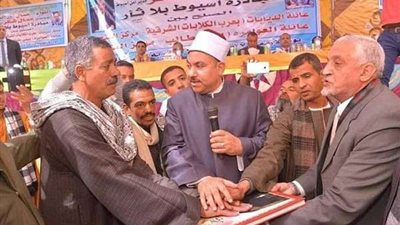 أمن أسيوط ينهي خصومة دموية بين عائلتين