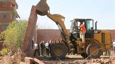 إصابة نائب رئيس حي شرق سوهاج في حملة إزالة